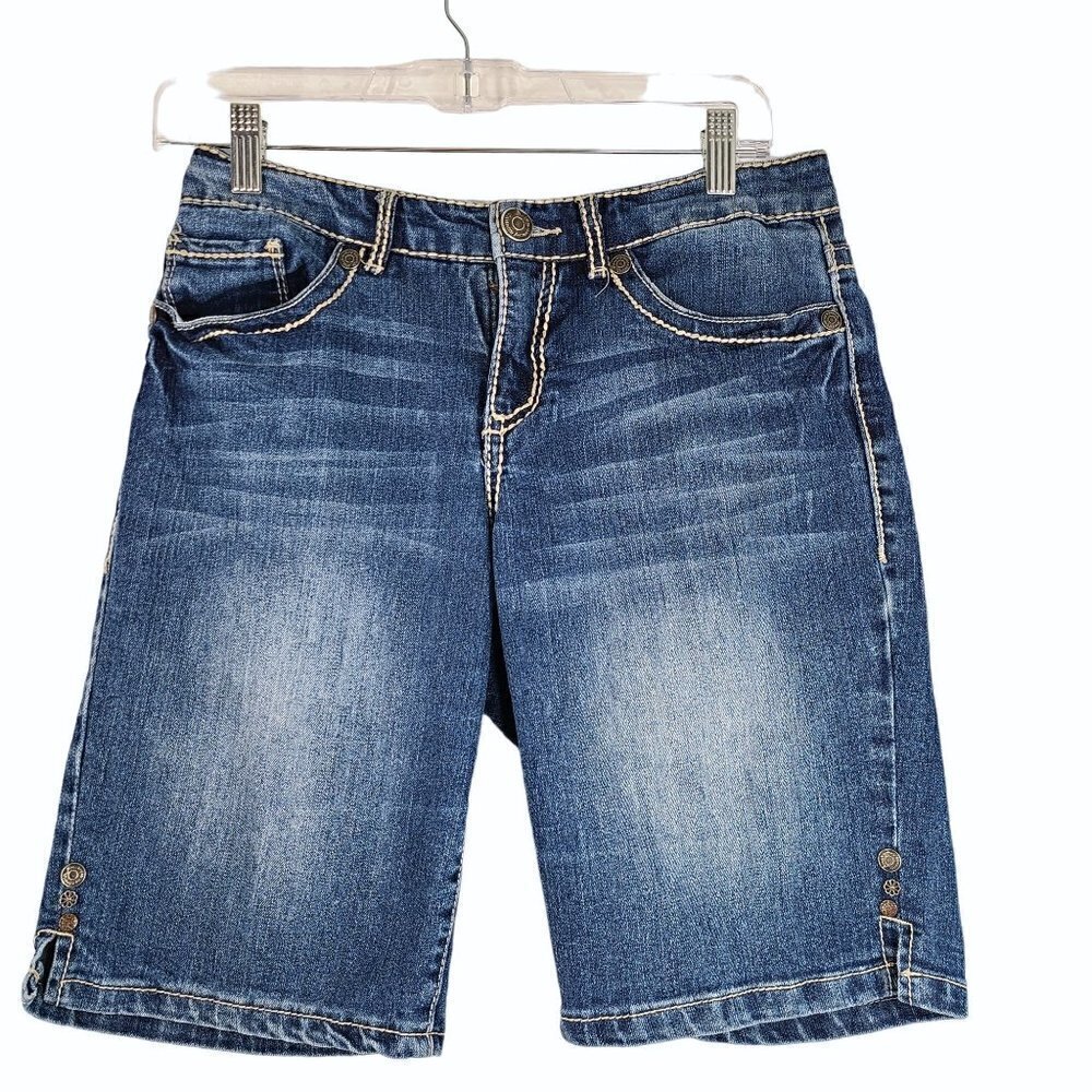 VTG America Womens Mid Rise Thick Stitch Denim Bermuda Flap Pocket Shorts